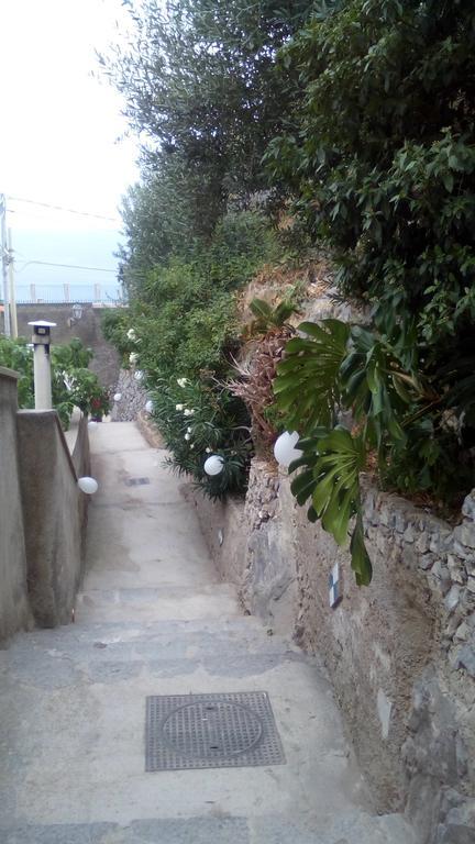 Casa Vacanze Nonno Aldo Minori Exterior foto